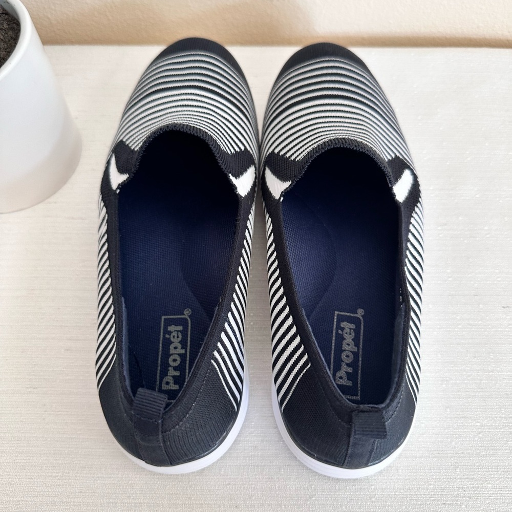 New Propet TravelFit Dark Navy/White Stripe Knit Slip On Sneakers Women’s 10 - Picture 8 of 12